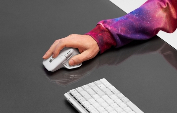 [요즘 뜨는 정보]새해 새로운 시작을 '리부트' 하기 위한 라이프스타일 IT템 '눈길'