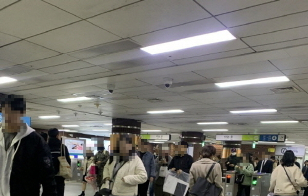 [이슈와 테마] 말 안 하지만 다들 안다…‘올해 5가지 구조조정 신호’