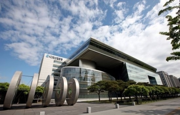 [팩트체크] 산업은행, HMM 지분 ‘조기매각’으로 선회했다고(?)