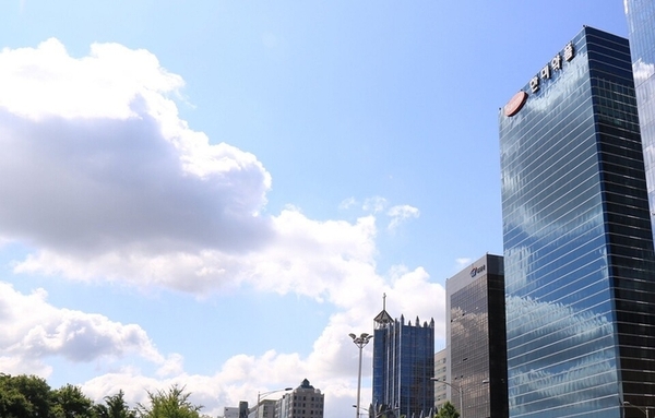 [전문가 경제분석] 제약 바이오업종 “아직 겁먹을 때 아니다”