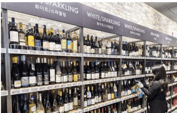 [요즘 뜨는 정보]'와인은 레드' 공식 깨지나…2030에 화이트 '전성시대'