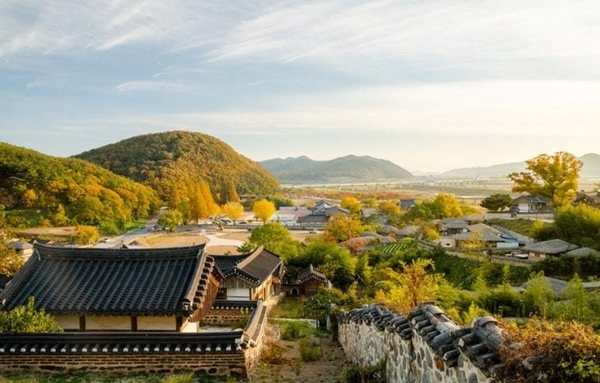 [이슈와 테마]"국내 여행 경쟁력 약화 '비싼 숙박·콘텐츠 부족'이 원인"