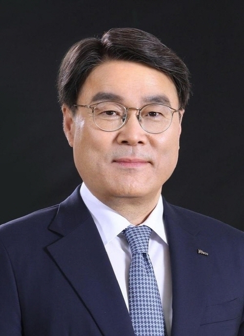 지난 2018년 7월 27일 포스코그룹 9대 회장에 취임한데 이어 2021년 연임에도 성공했던 최정우 회장이 ′연임 후 임기를 채운 첫 포스코 회장′ 타이틀 확보에 성공할 것인지에 대한 재계 관심이 높아지고 있다.(사진=포스코그룹)